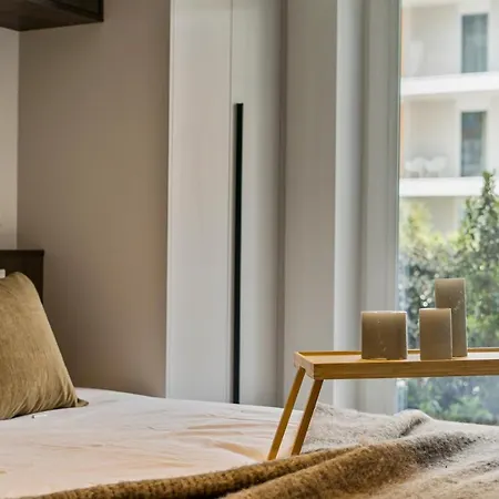 Port Orion - Brand New Ground Floor Flat With Pool דירה *